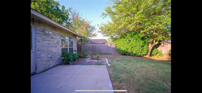 Building Photo - 6403 Apache Ct