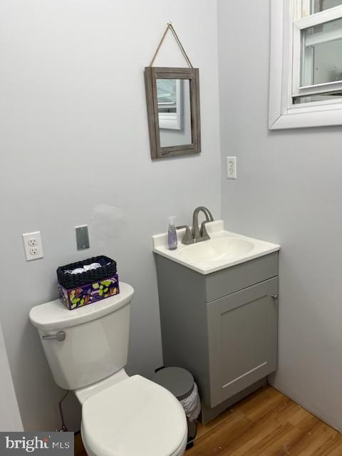 Building Photo - 24 W Greenwood Ave