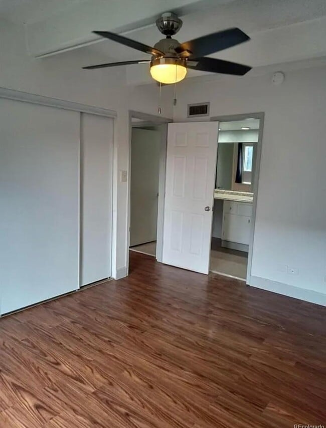 Building Photo - 9995 E Harvard Ave