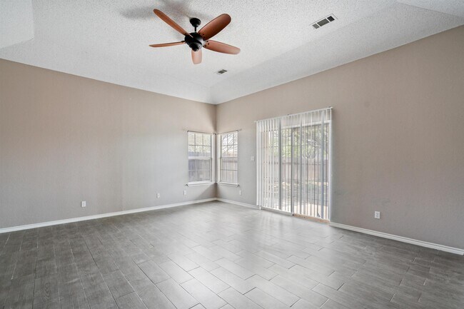 Building Photo - 105 Covey Ridge Dr