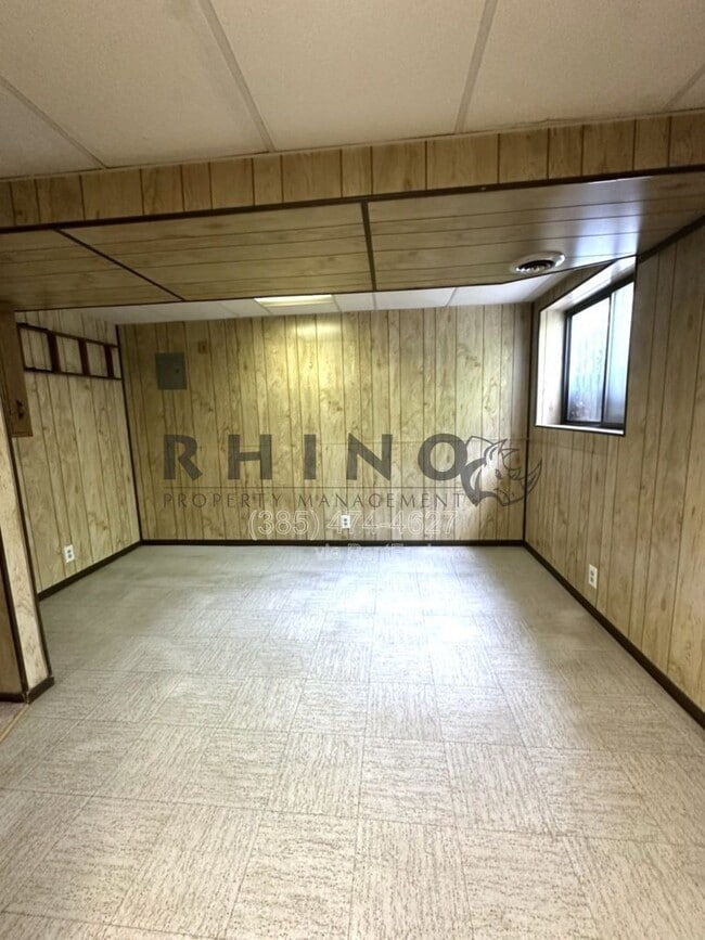 Building Photo - 825 W Arapahoe Ave