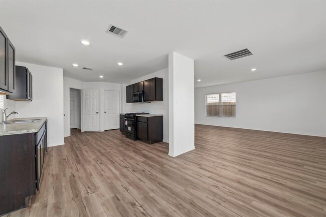 Building Photo - 32610 Orchard Haze Dr