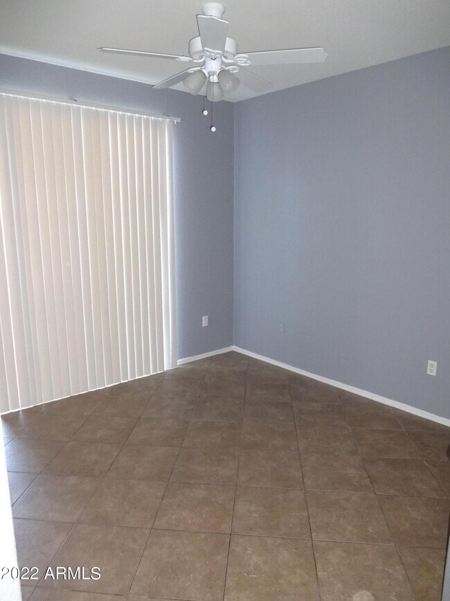 Building Photo - 2929 W Yorkshire Dr