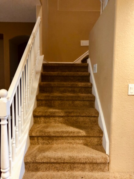 Building Photo - 2877 Gray Fox Way