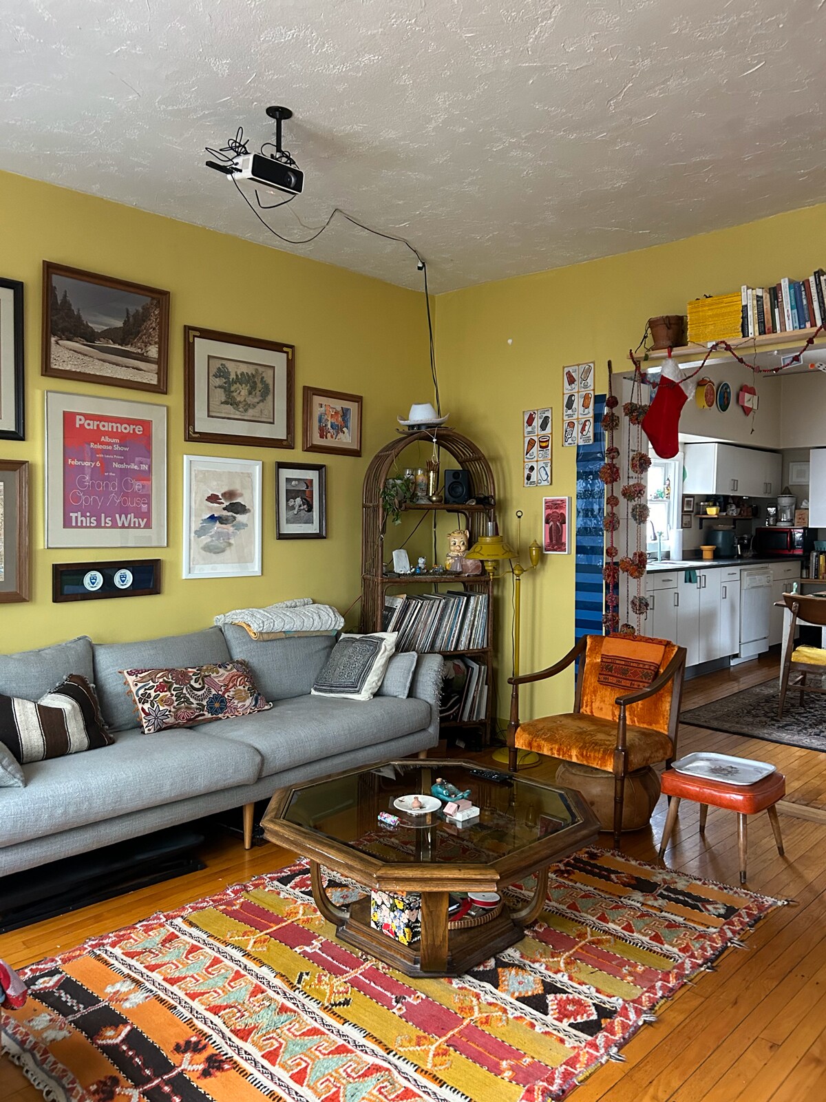 Building Photo - 2423 W Cortez St