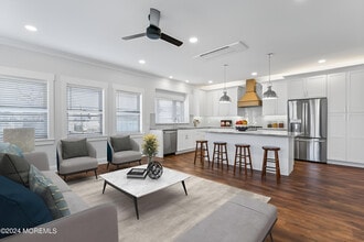 Building Photo - 95-99 Bay Ave