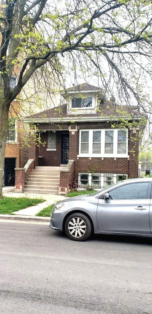 Building Photo - 1811 S Komensky Ave