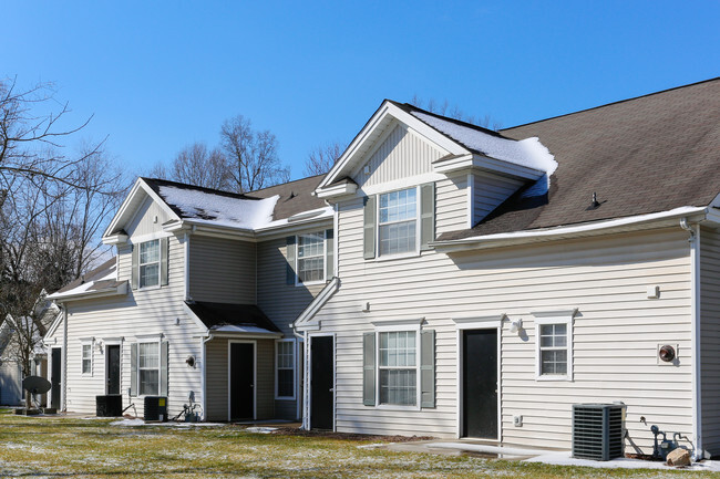 Building Photo - Cheshire Chase Apartments