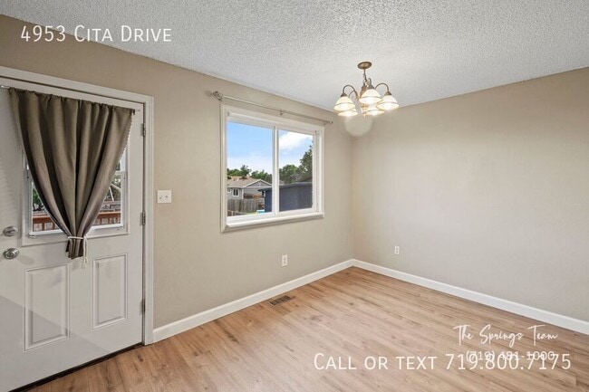 Building Photo - 4953 Cita Dr