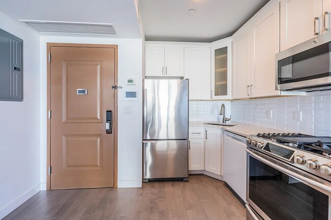 Building Photo - 41-04 27th St