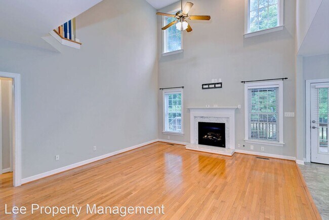 Building Photo - 5 br, 3 bath House - 206 Estons Run