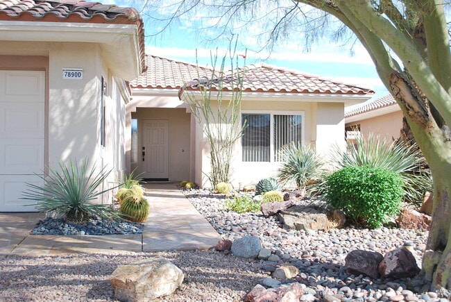 Building Photo - 78900 Champagne Ln