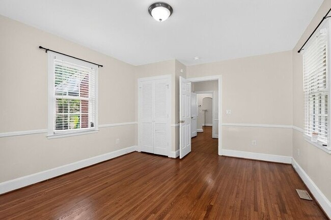 Building Photo - Well Maintained 2BD/1BA Brick Home in Charlotte, NC!