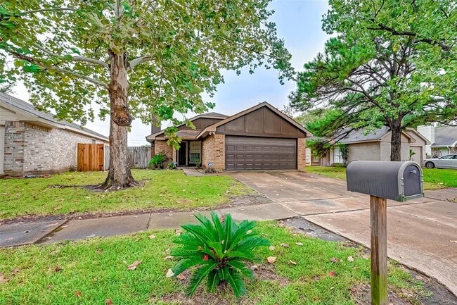 Primary Photo - 17435 Glenmorris Dr