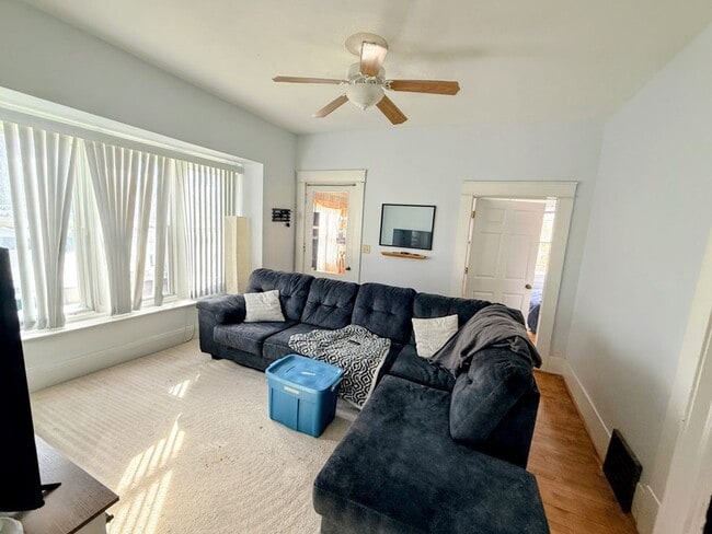 Building Photo - A Sweet Spot in La Crosse – 2 Bedrooms Await