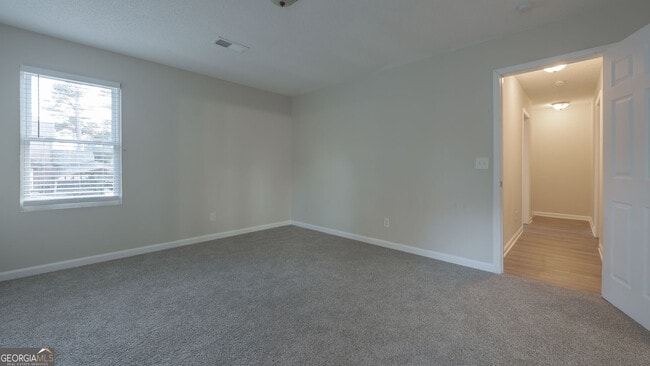 Building Photo - 6218 Creekford Ln