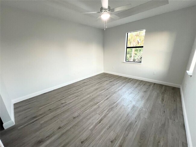 Building Photo - 2044 Nimbus Dr