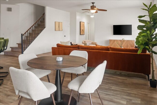 Building Photo - 10617 W Adela Dr.