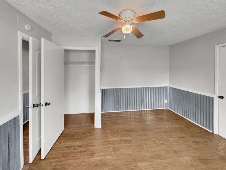 Building Photo - 2610 39th St