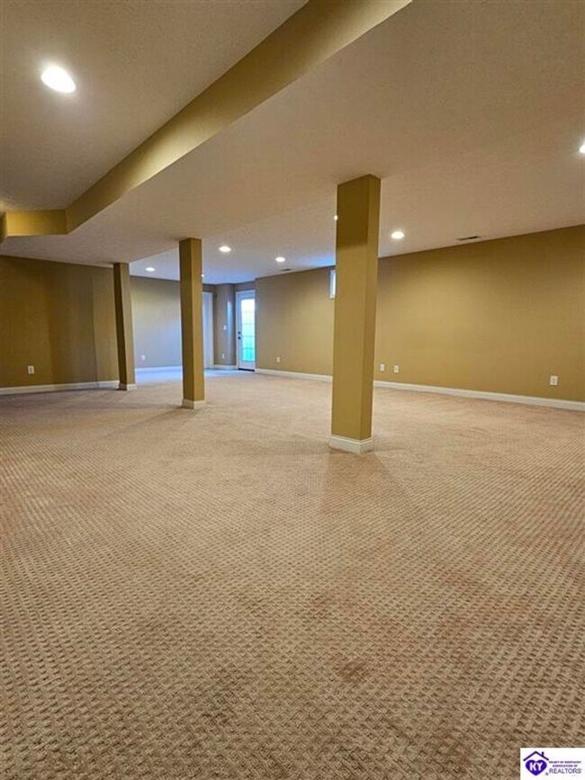 Building Photo - 112 Affirmed Ct