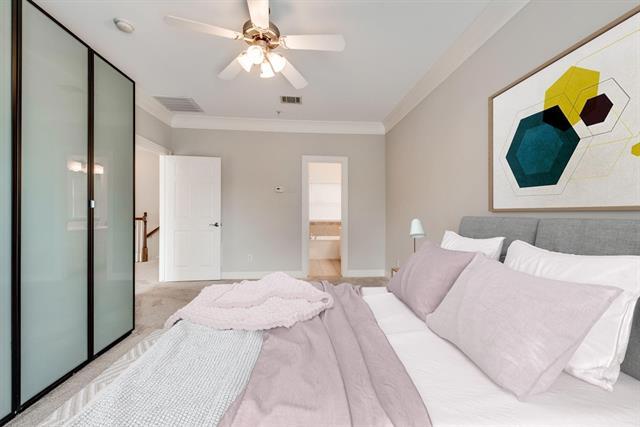 Building Photo - 5803 Hudson St