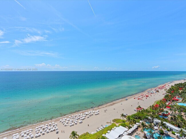 Building Photo - 18101 Collins Ave