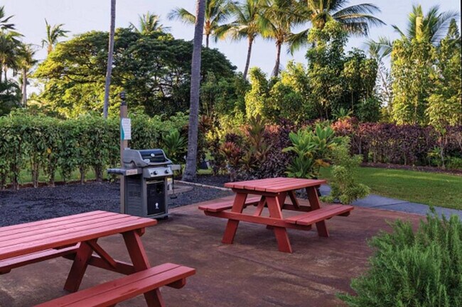 Building Photo - 78-6842-6842 Ali‘i Dr