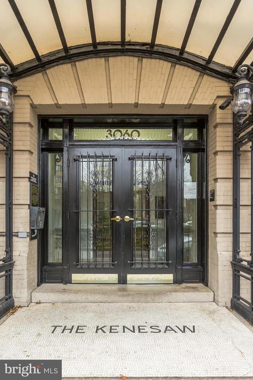 Building Photo - 3060 16th St NW