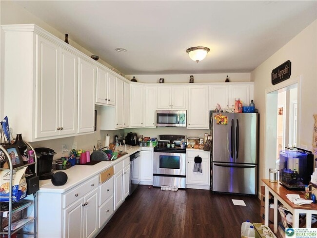 Building Photo - 278 Maple Ct