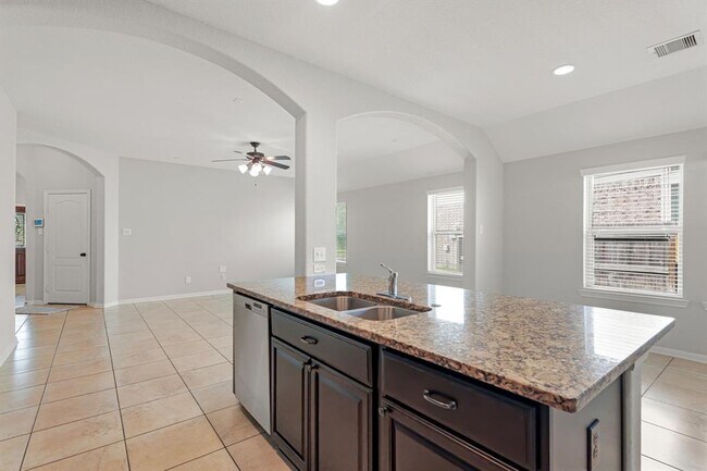 Building Photo - 13026 Davenport Hills Ln