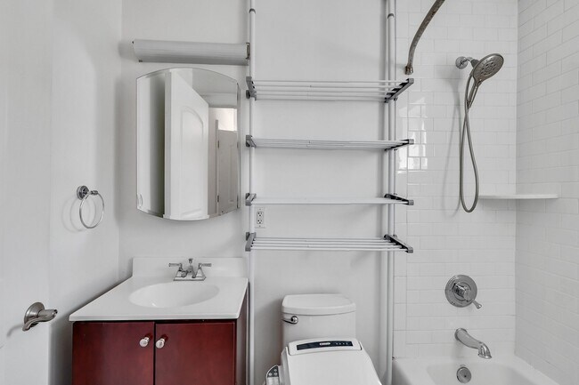 Building Photo - 34-40-40 48th St