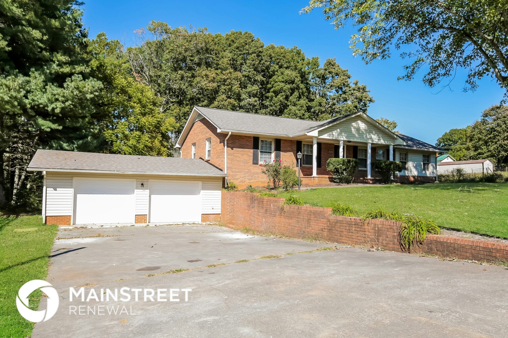 Building Photo - 1036 Dogwood Dr