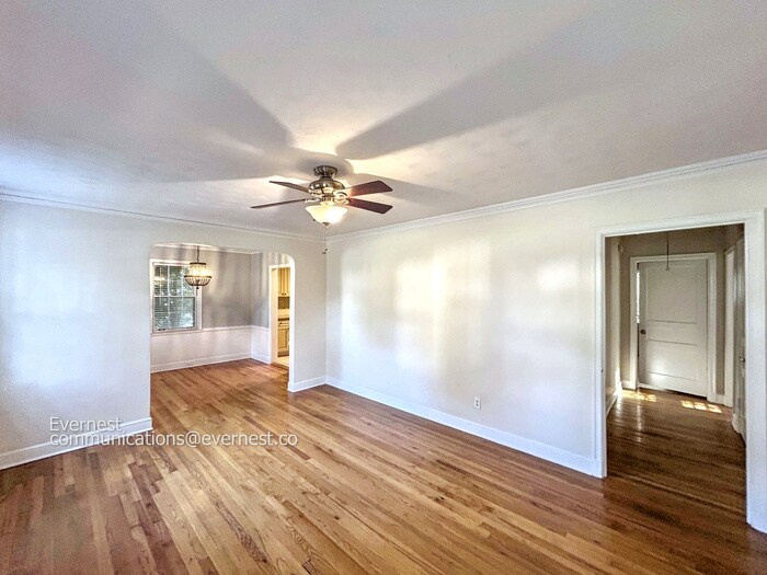 Building Photo - 3563 Aurora Cir