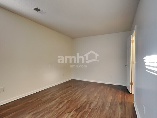 Building Photo - 223 Eagle Ridge Rd