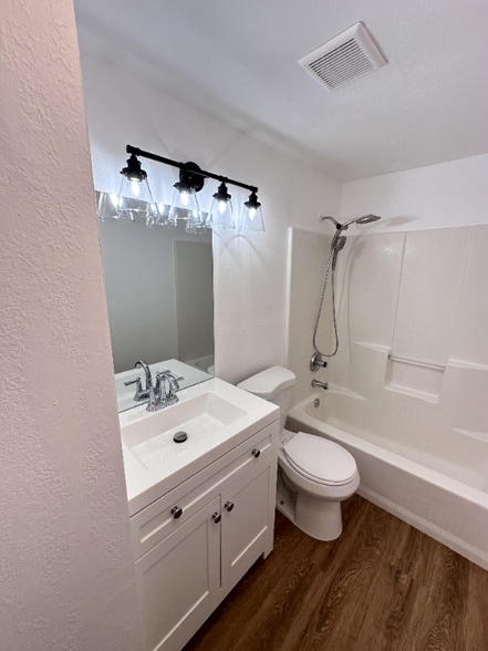 Building Photo - 13179 SW 64th Ave