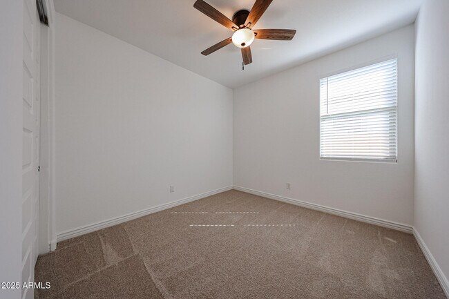 Building Photo - 25237 N 172nd Dr