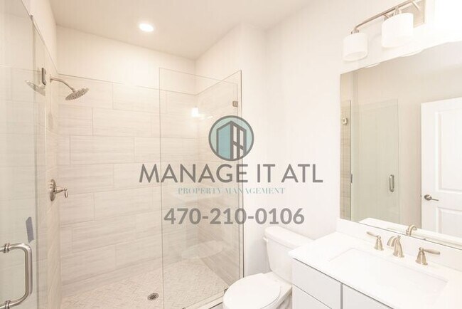 Building Photo - Elegant 4 bedroom Townhome in Chamblee clo...