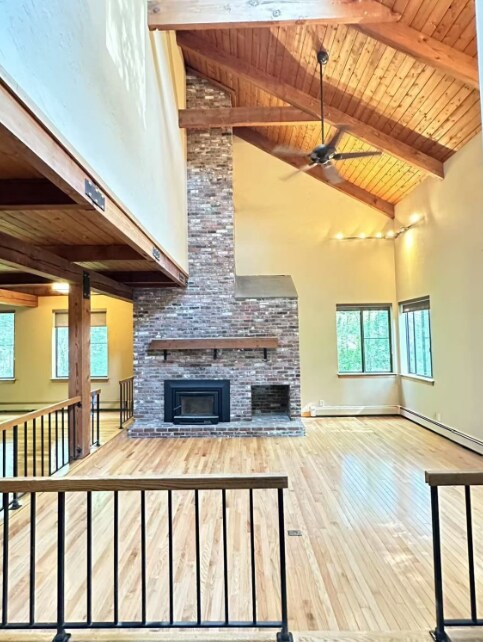 Building Photo - 40 Laurelwood Dr