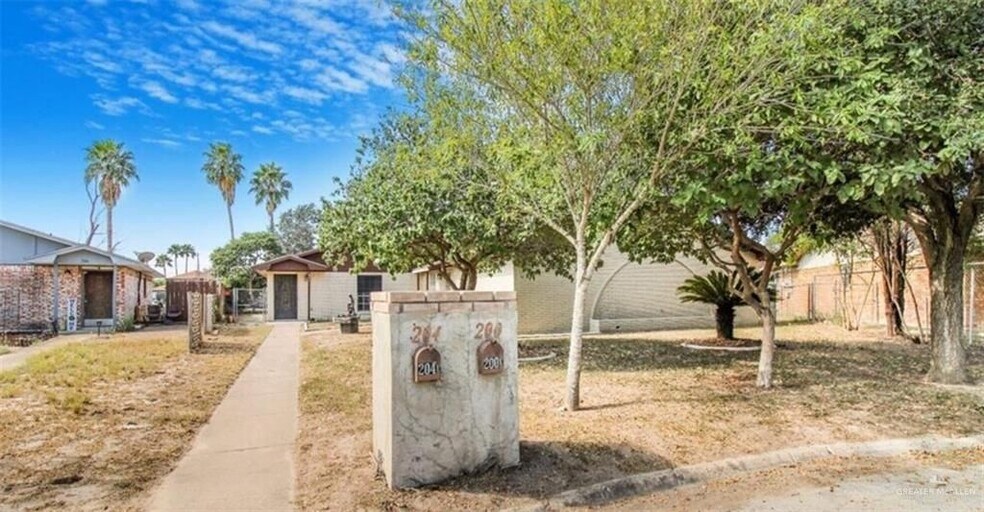 Primary Photo - 204 E Upas Ave