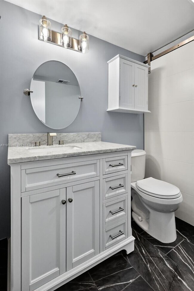 Building Photo - 13100 SW 11th Ct