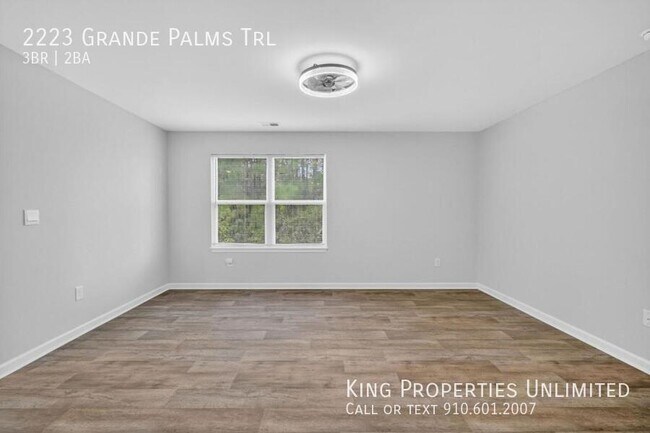Building Photo - 2223 Grande Palms Trl
