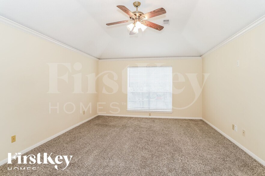 Building Photo - 20514 Hampshire Rocks Dr