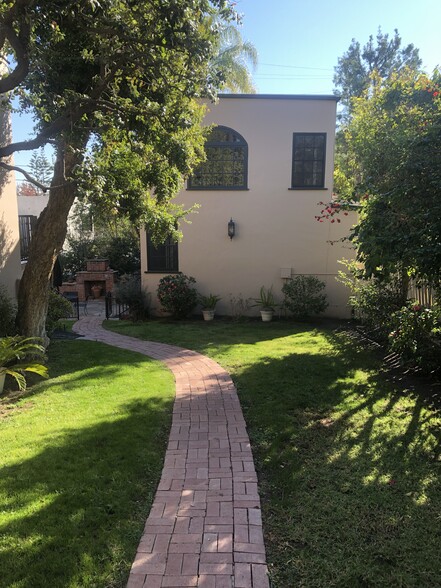 Villa Zoro - 3018 Motor Ave