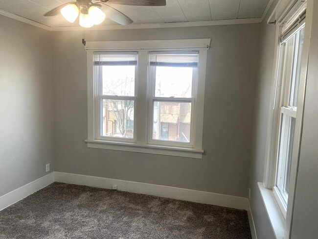 Building Photo - 411 Voorhis St