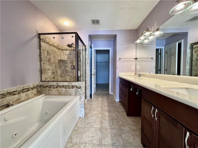 Building Photo - 3627 Gainesway Trace