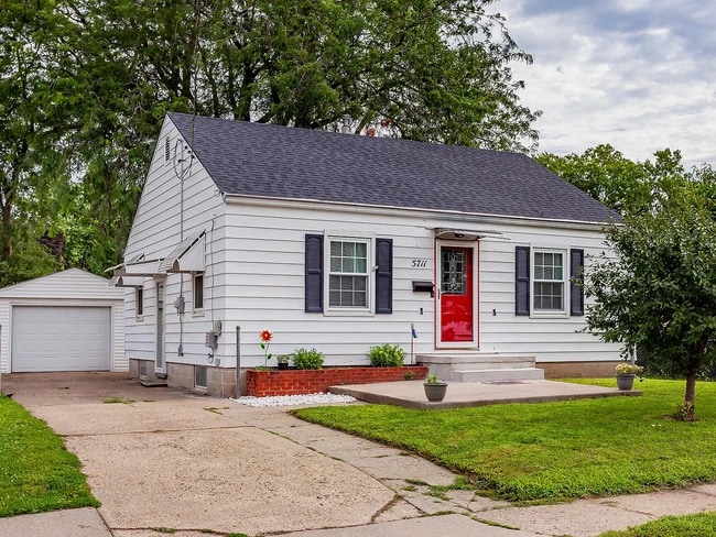 Building Photo - 5711 Allison Ave
