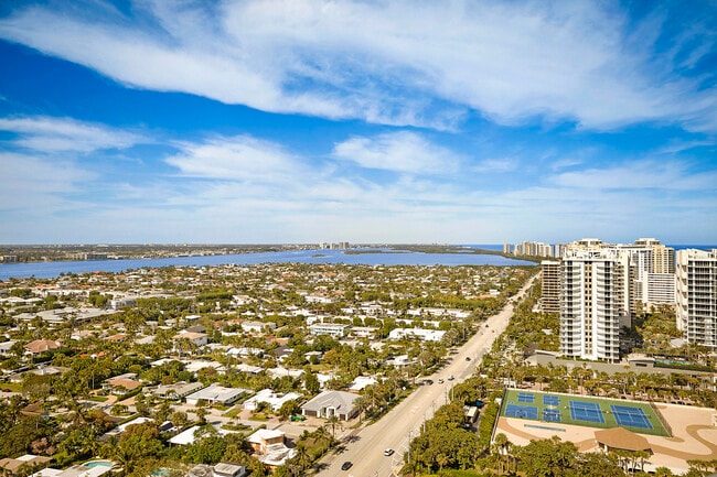Building Photo - 2700 N Ocean Dr