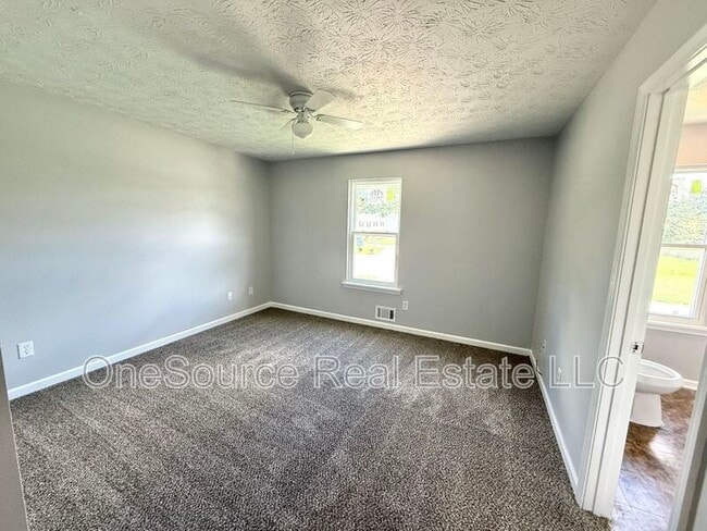 Building Photo - 3626 N Hopkins Ct
