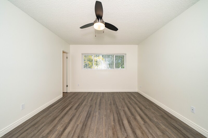 Building Photo - 1150 Meadow Lake Dr