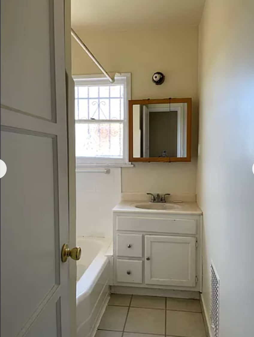 bathroom - 1914 Hauser Blvd